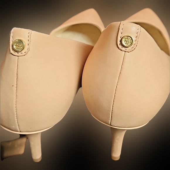 Cole Haan's Go-To Park brushed leather pumps size 8 - Picture 5 of 6